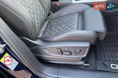 Внедорожник / Кроссовер Audi Q5 2021 в 