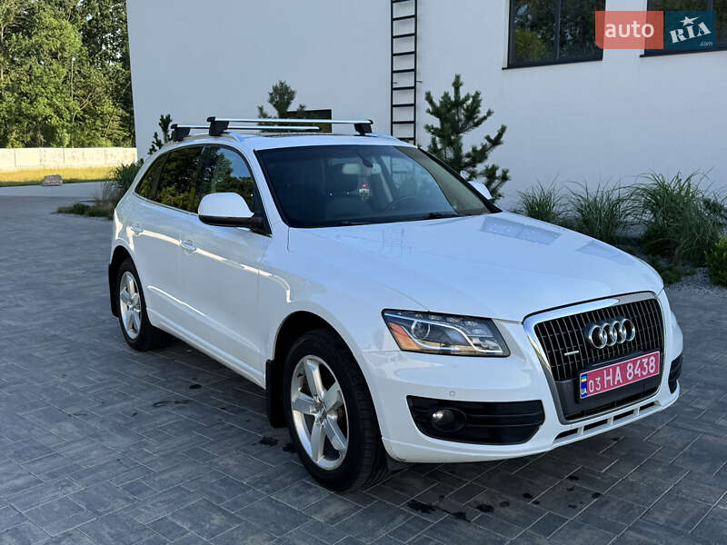 Позашляховик / Кросовер Audi Q5 2011 в Луцьку