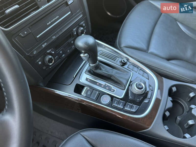 Позашляховик / Кросовер Audi Q5 2011 в Луцьку
