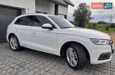 Позашляховик / Кросовер Audi Q5 2017 в 