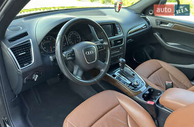 Внедорожник / Кроссовер Audi Q5 2010 в 