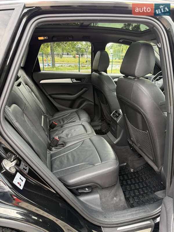 Внедорожник / Кроссовер Audi Q5 2016 в Киеве