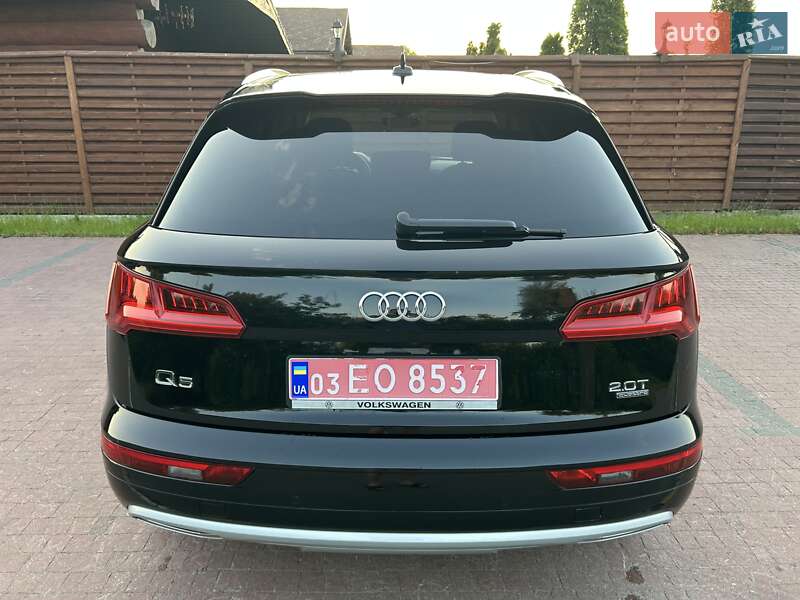 Позашляховик / Кросовер Audi Q5 2018 в Києві