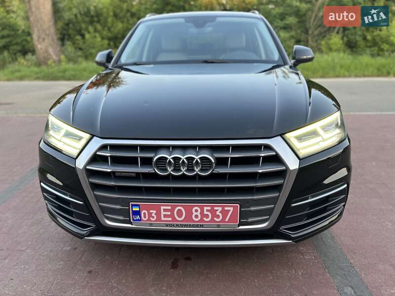 Позашляховик / Кросовер Audi Q5 2018 в Києві