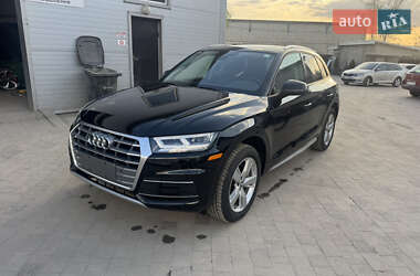 Внедорожник / Кроссовер Audi Q5 2017 в 