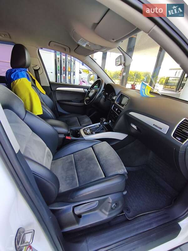 Позашляховик / Кросовер Audi Q5 2012 в Запоріжжі