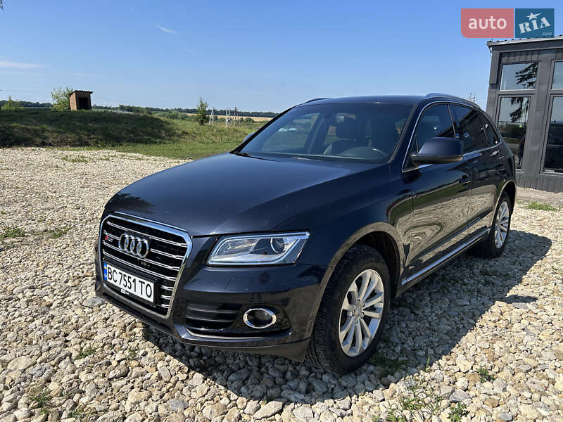 Позашляховик / Кросовер Audi Q5 2012 в Новому Яричеві
