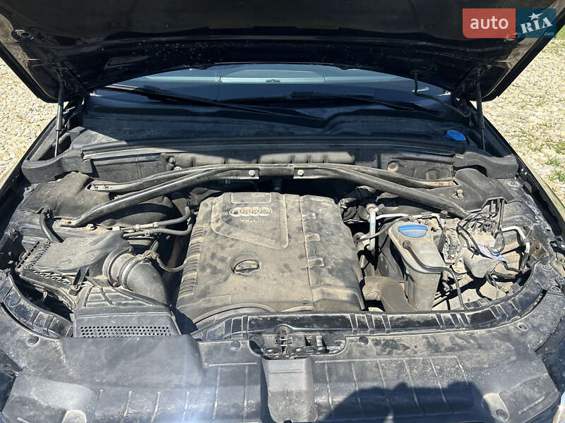 Позашляховик / Кросовер Audi Q5 2012 в Новому Яричеві