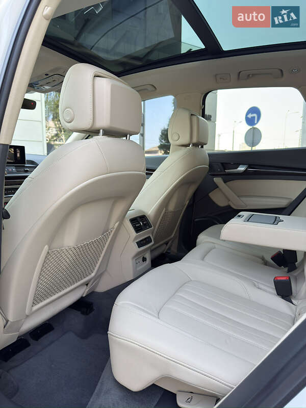 Позашляховик / Кросовер Audi Q5 2019 в Одесі