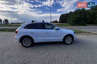Внедорожник / Кроссовер Audi Q5 2015 в 