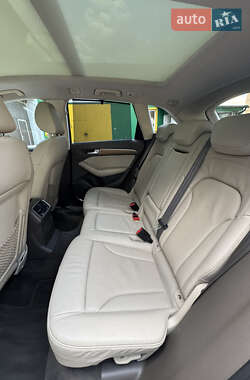 Позашляховик / Кросовер Audi Q5 2013 в 