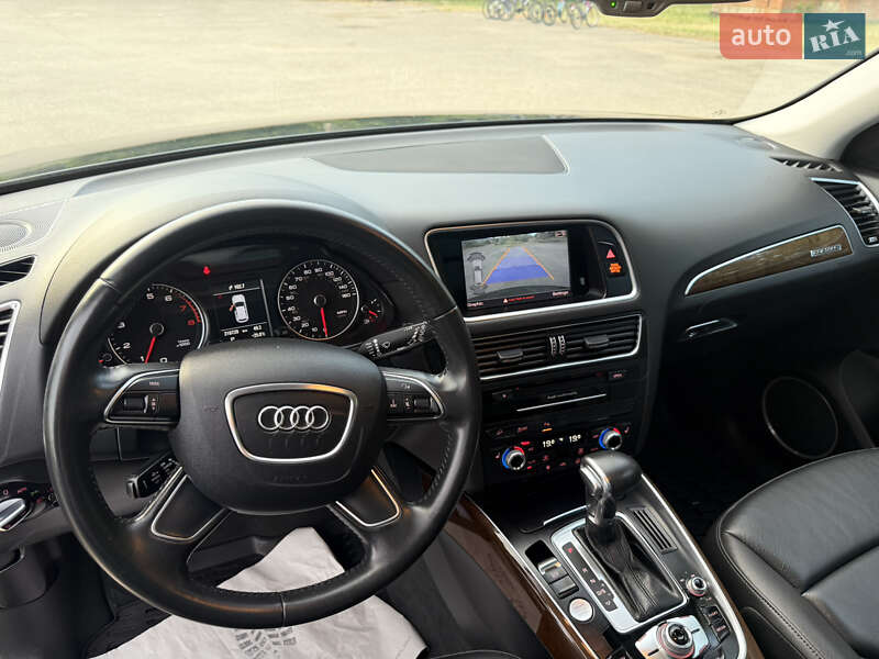 Позашляховик / Кросовер Audi Q5 2016 в Самборі
