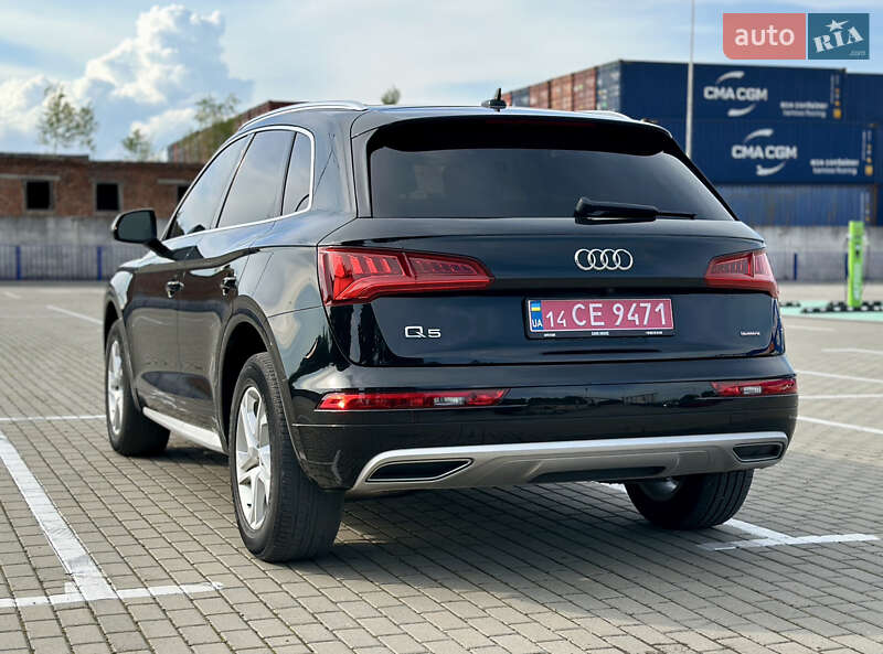 Внедорожник / Кроссовер Audi Q5 2019 в Тернополе