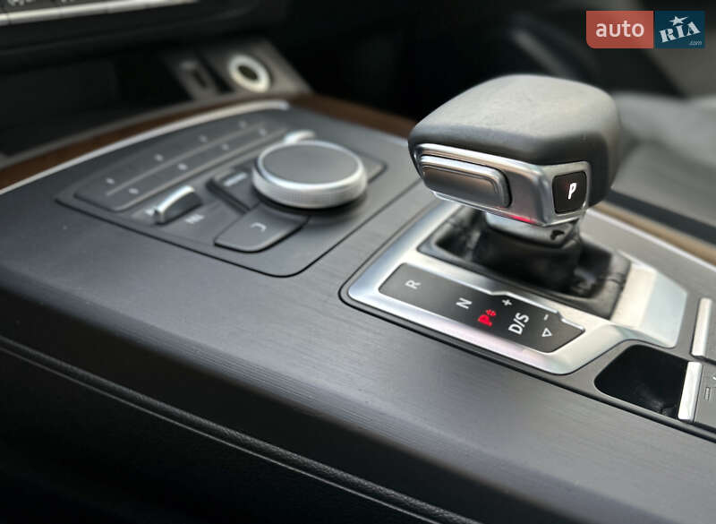 Внедорожник / Кроссовер Audi Q5 2019 в Тернополе