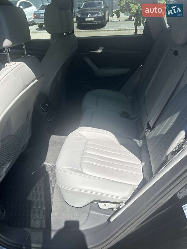 Позашляховик / Кросовер Audi Q5 2018 в Києві