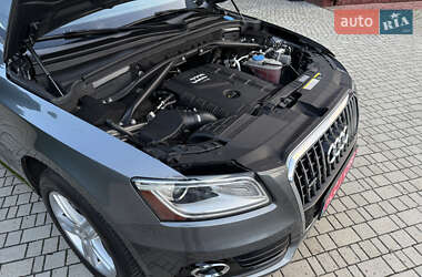 Позашляховик / Кросовер Audi Q5 2015 в 