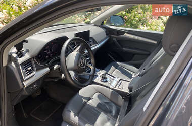 Внедорожник / Кроссовер Audi Q5 2020 в 