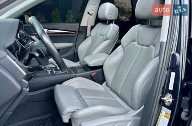 Внедорожник / Кроссовер Audi Q5 2017 в 