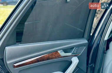 Внедорожник / Кроссовер Audi Q5 2017 в 