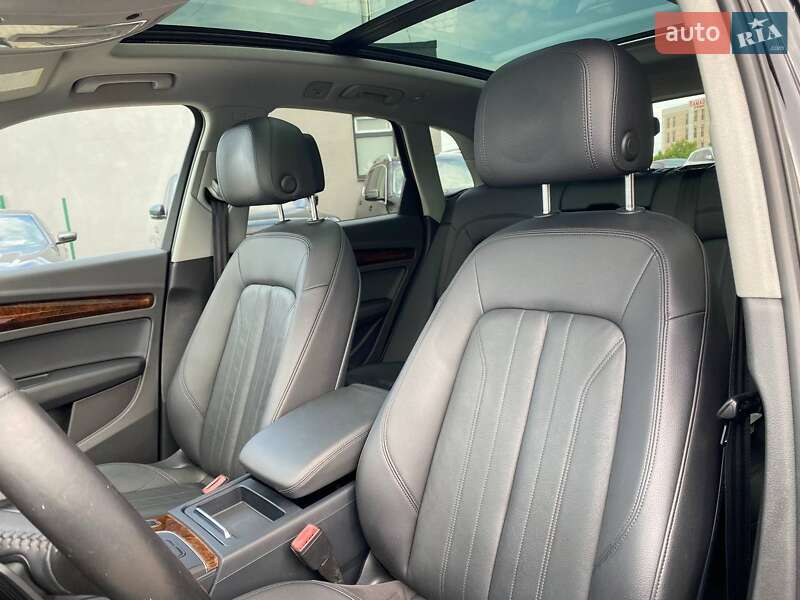 Позашляховик / Кросовер Audi Q5 2016 в Львові