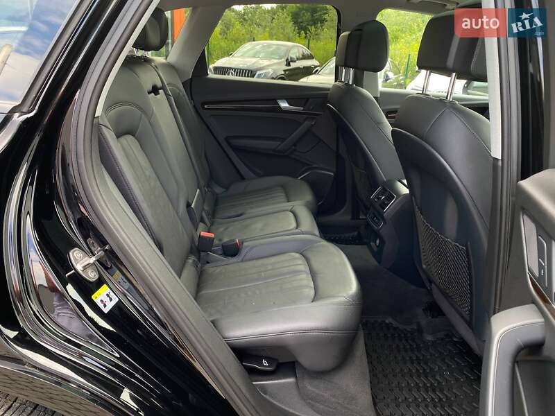 Позашляховик / Кросовер Audi Q5 2016 в Львові