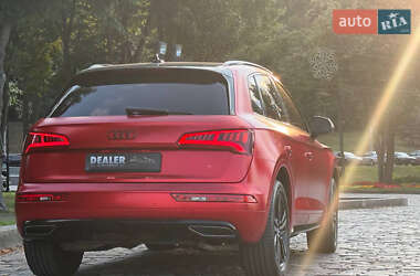 Позашляховик / Кросовер Audi Q5 2019 в 