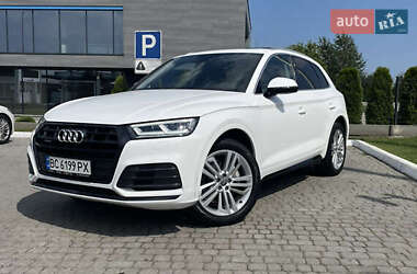 Позашляховик / Кросовер Audi Q5 2017 в 