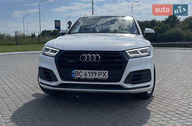 Позашляховик / Кросовер Audi Q5 2017 в 