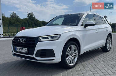 Позашляховик / Кросовер Audi Q5 2017 в 