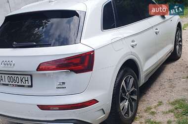 Внедорожник / Кроссовер Audi Q5 2021 в 