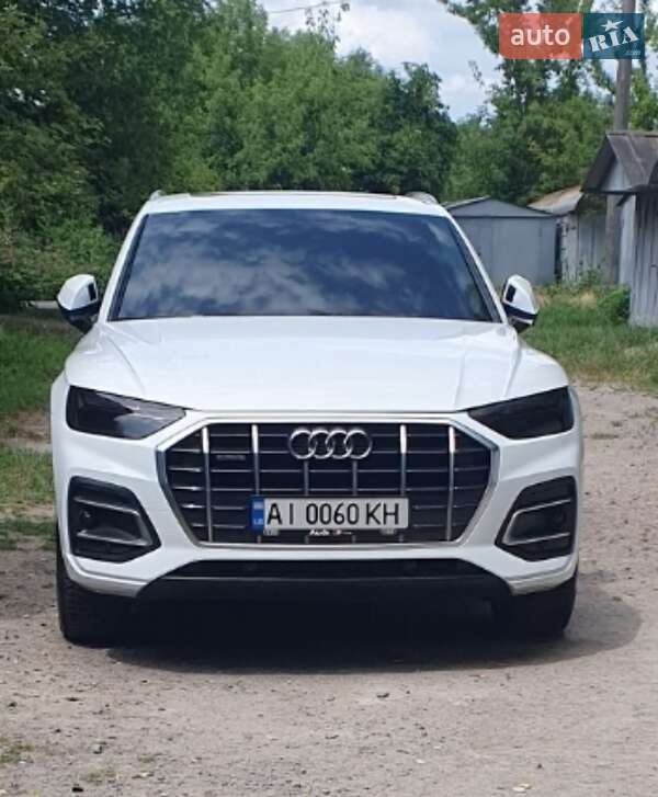 Позашляховик / Кросовер Audi Q5 2021 в Києві