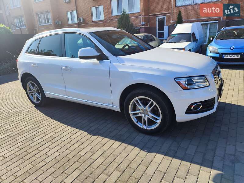 Позашляховик / Кросовер Audi Q5 2014 в Ірпені