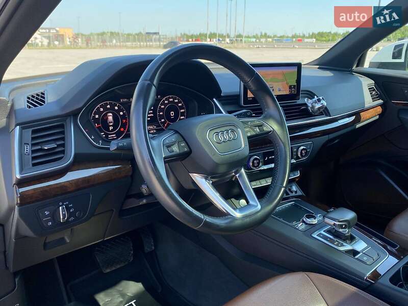 Позашляховик / Кросовер Audi Q5 2019 в Львові