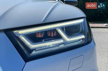 Позашляховик / Кросовер Audi Q5 2019 в 
