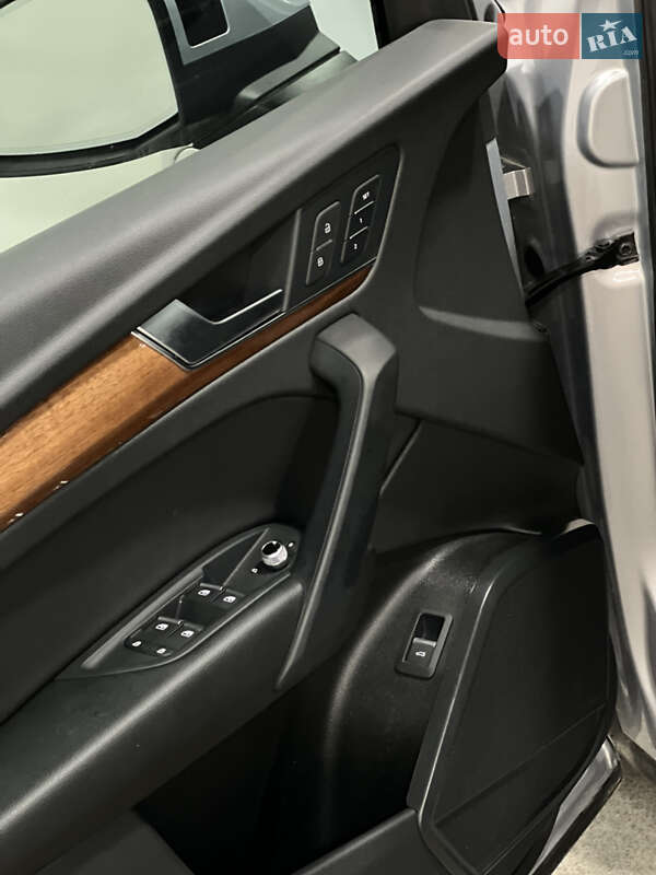 Внедорожник / Кроссовер Audi Q5 2022 в Одессе
