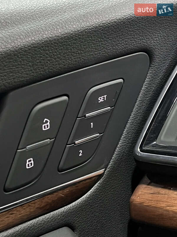 Внедорожник / Кроссовер Audi Q5 2022 в Одессе