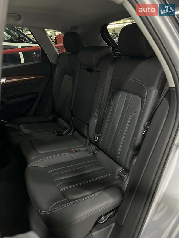 Внедорожник / Кроссовер Audi Q5 2022 в Одессе