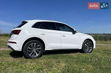 Внедорожник / Кроссовер Audi Q5 2021 в 