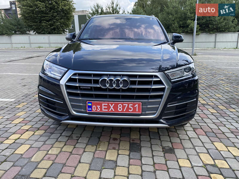 Позашляховик / Кросовер Audi Q5 2018 в Луцьку