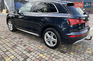 Внедорожник / Кроссовер Audi Q5 2018 в 