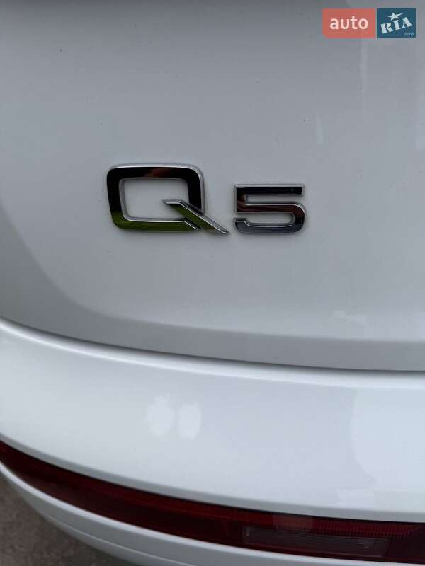 Внедорожник / Кроссовер Audi Q5 2018 в Киеве