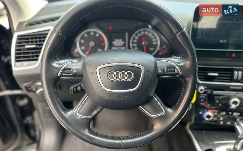 Позашляховик / Кросовер Audi Q5 2014 в Чернівцях