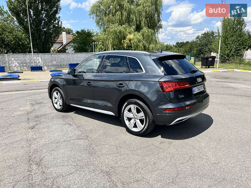 Внедорожник / Кроссовер Audi Q5 2017 в Василькове
