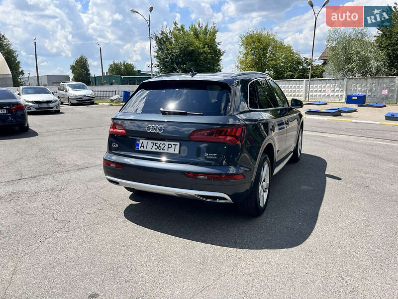 Внедорожник / Кроссовер Audi Q5 2017 в Василькове