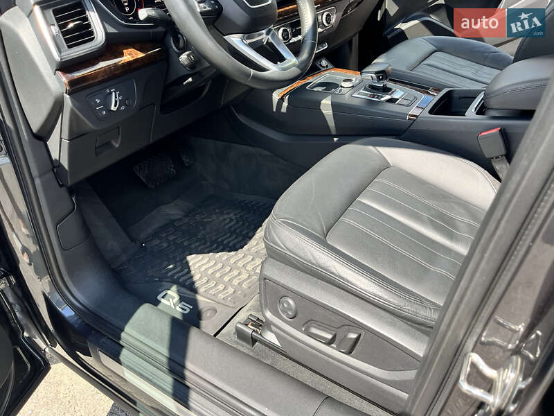 Внедорожник / Кроссовер Audi Q5 2017 в Василькове