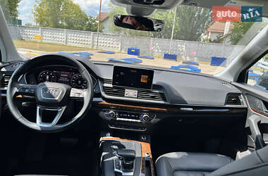 Внедорожник / Кроссовер Audi Q5 2017 в 