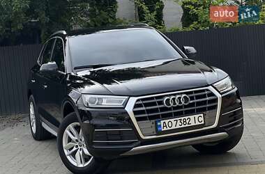 Позашляховик / Кросовер Audi Q5 2019 в 