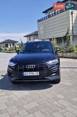 Внедорожник / Кроссовер Audi Q5 2022 в 
