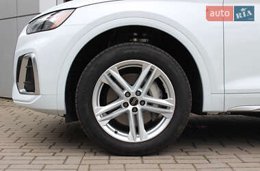 Внедорожник / Кроссовер Audi Q5 2024 в 