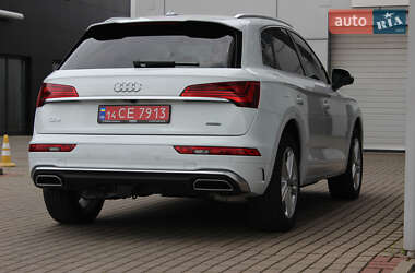 Внедорожник / Кроссовер Audi Q5 2024 в 